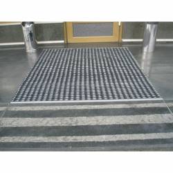 Алюмінієва решітка «Хвиля» з наповнювачем з ПВХ для чищення взуття ВОЛНА