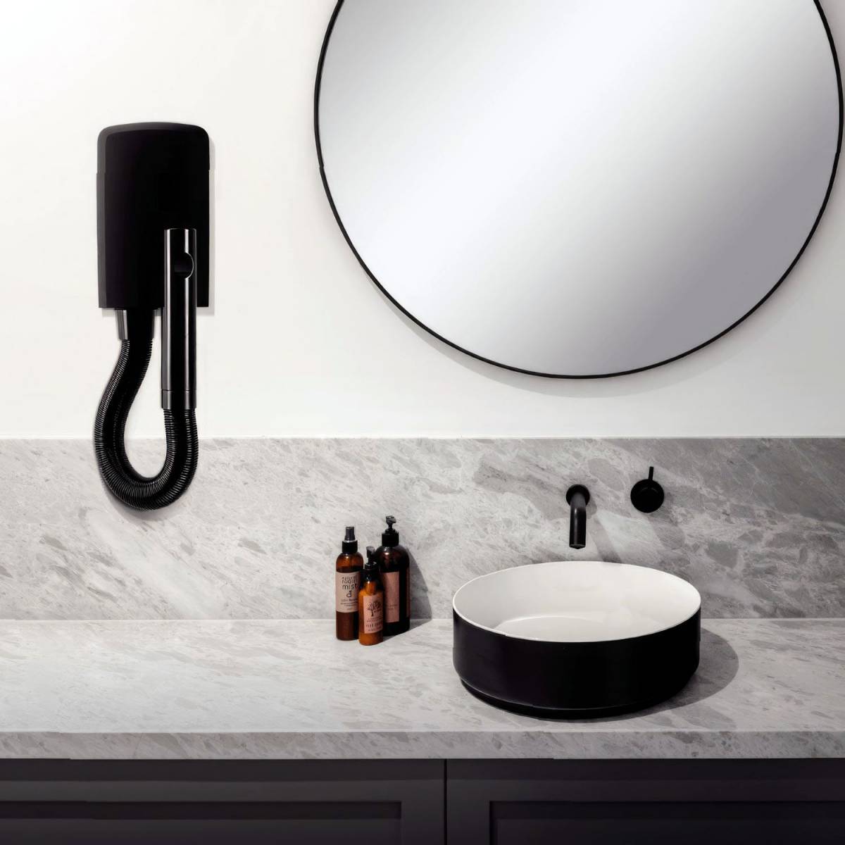 Фен Valera Hotello Super AC MATT-BLACK настенный, для интенсивного использования 832.02/T MATT-BLACK Valera