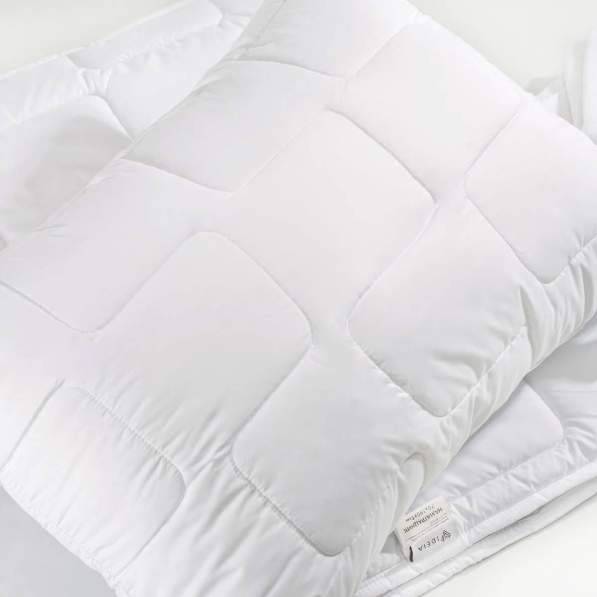 Подушка Hotel & Spa Classic Soft з чохлом на блискавці 8-3112х HSG