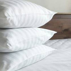 Наволочка Hotel Lux біла у смужку 99535