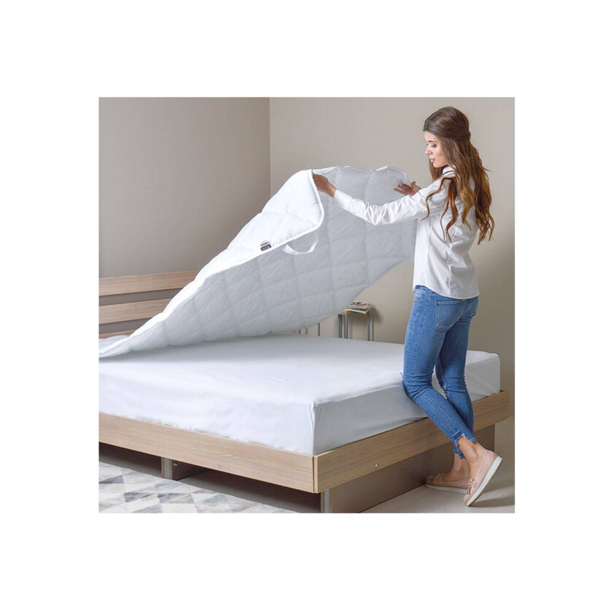 Наматрацник стьобаний Hotel Lux 200x200 з резинками по кутах HL-MP200200 HSG