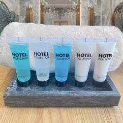 Шампунь&Гель 2в1 Hotel Collection 30 мл для волосся та тіла HC-HB/T30 HSG 2